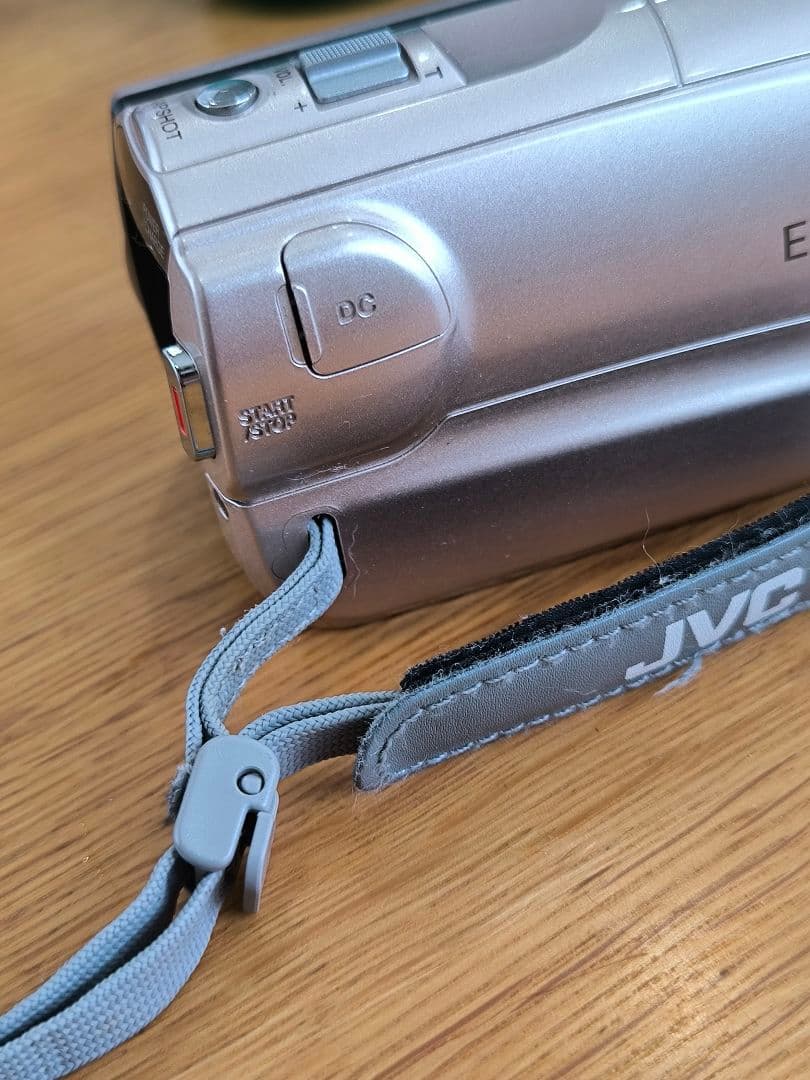 JVCケンウッド Everio GZ-E565-N バッテリー予備　　フルHD