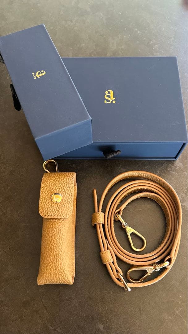 しぃちゃん　iPhoneストラップ&マルチケース