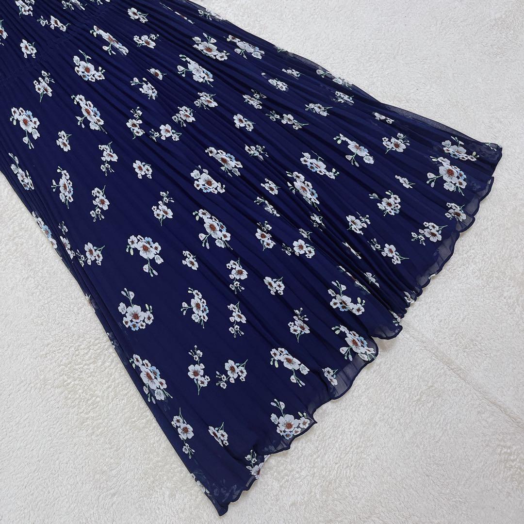 T*様 セルフポートレイト　パンジープリント　シフォン　カットアウト　ミディドレ