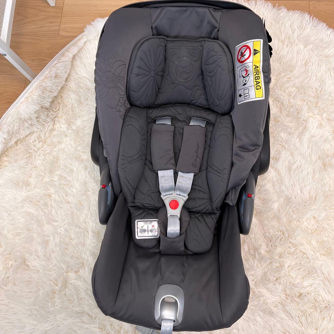【限定品】Cybex Cloud Z ベビーシート シンプリーフラワーズ