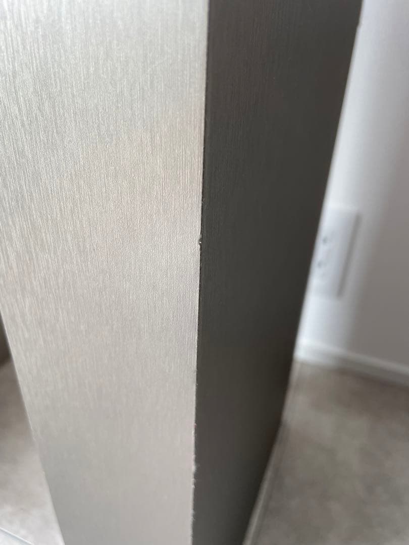 テーブル モダンデザイン　花台　サイドテーブル　飾り台　ポストモダン