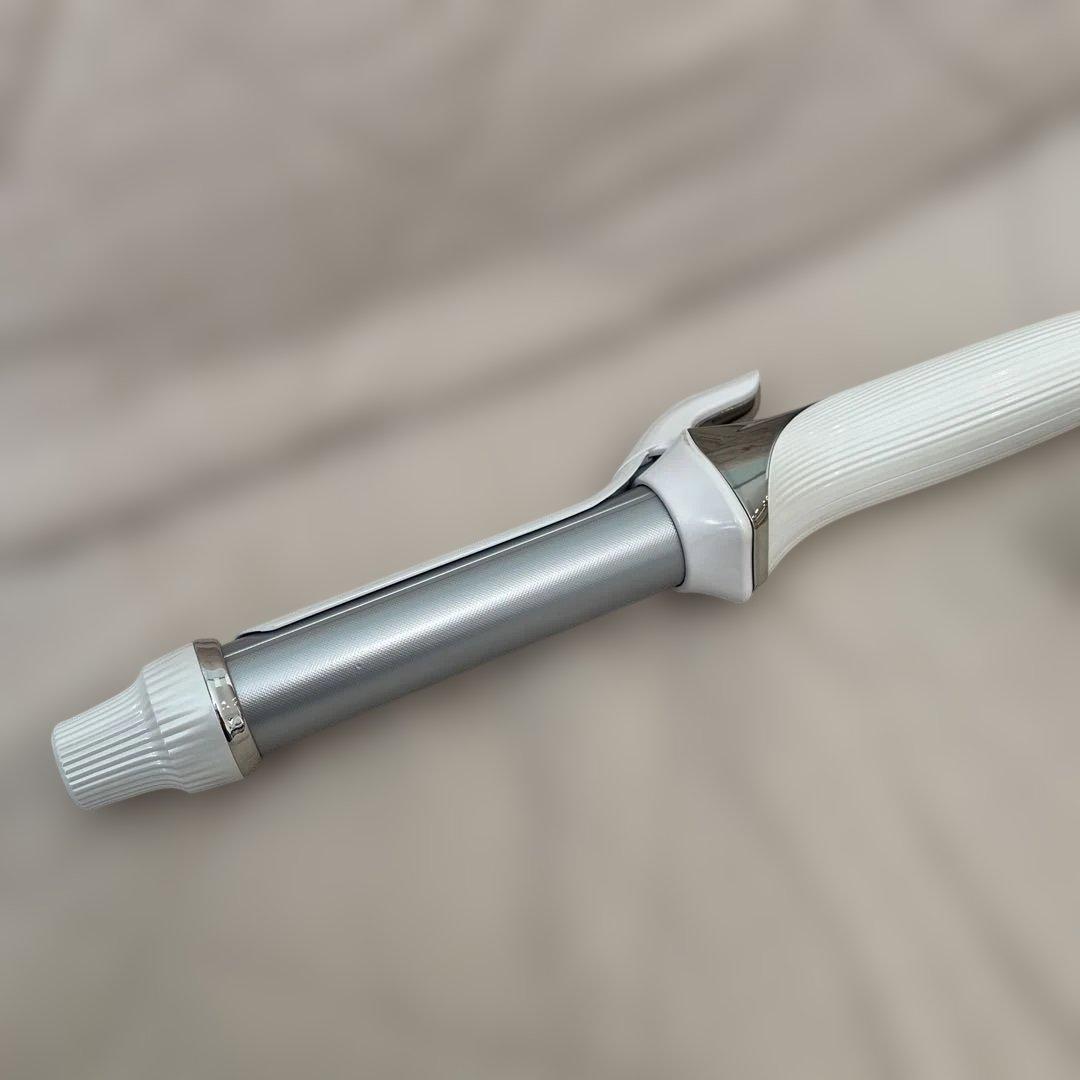 美品　ReFa カールアイロン ホワイトAG00A