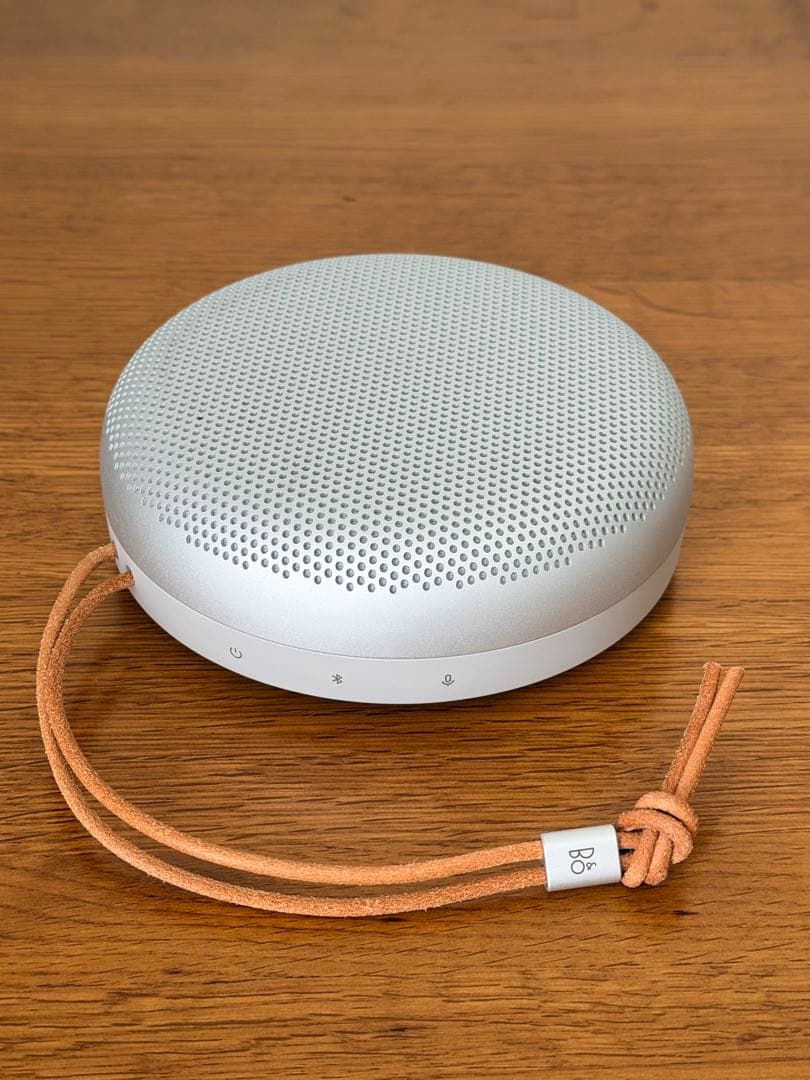 1ヶ月使用　B&O Beosound A1 3rd gen シルバー