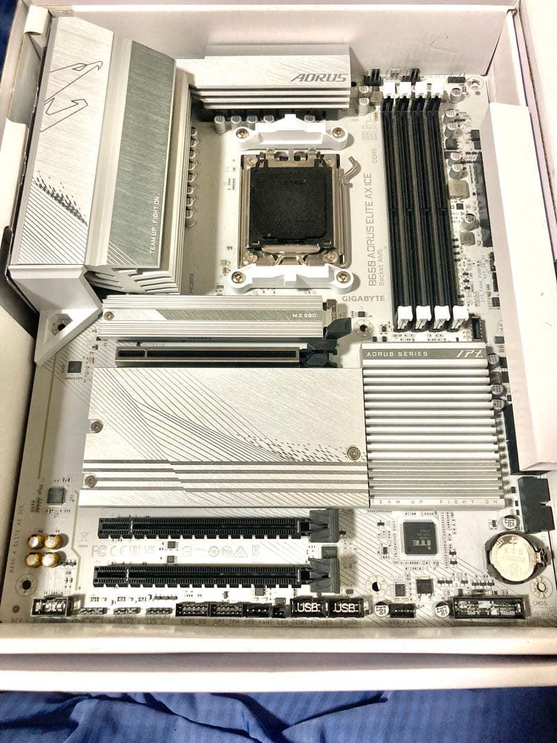 B650 AORUS ELITE AX ICE マザーボード GIGABYTE