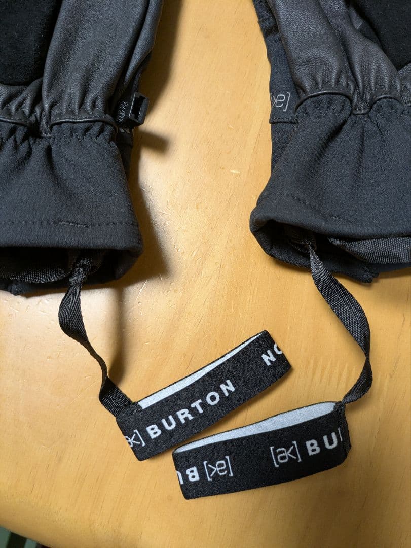 Burton AK Tech Glove S 黒