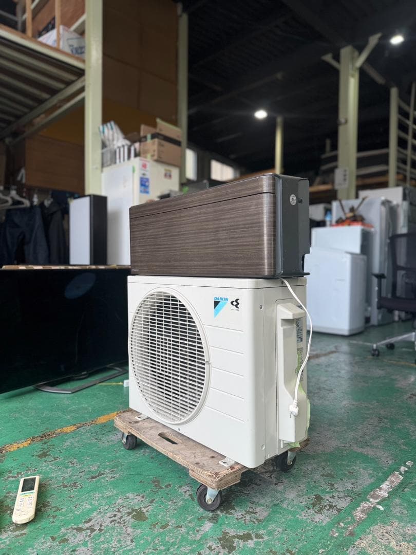 Daikin エアコン　AN22WSS-M 2019年製 6畳用　70
