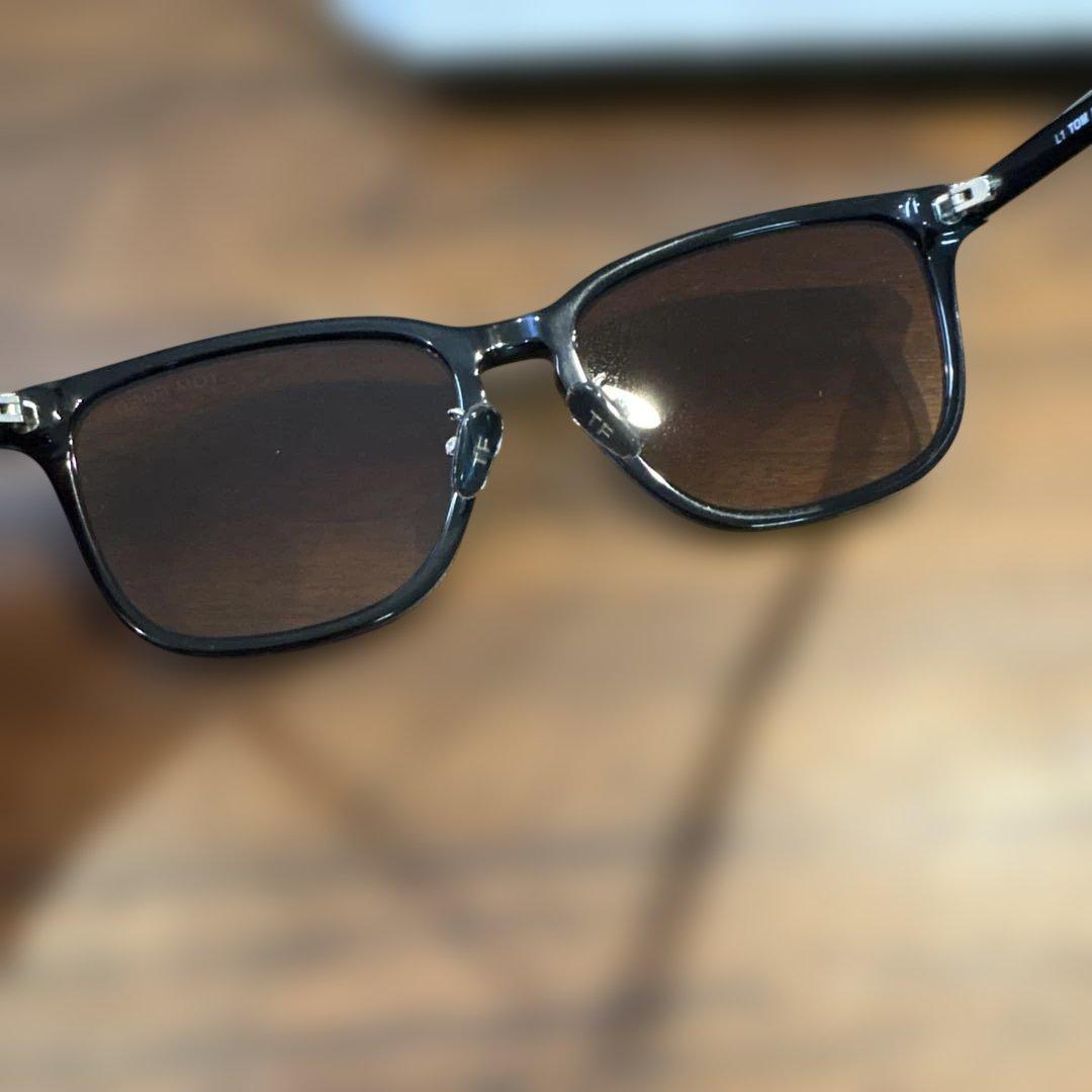 美品・TOM FORD トムフォード サングラス