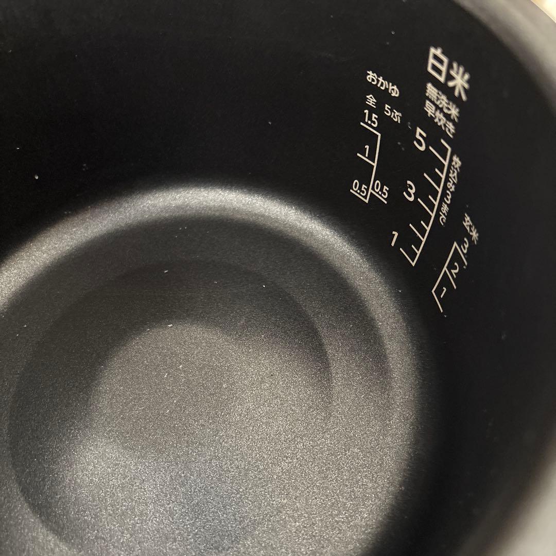 美品 アイリスオーヤマ 炊飯器 2025年製 RC-lLA50-W