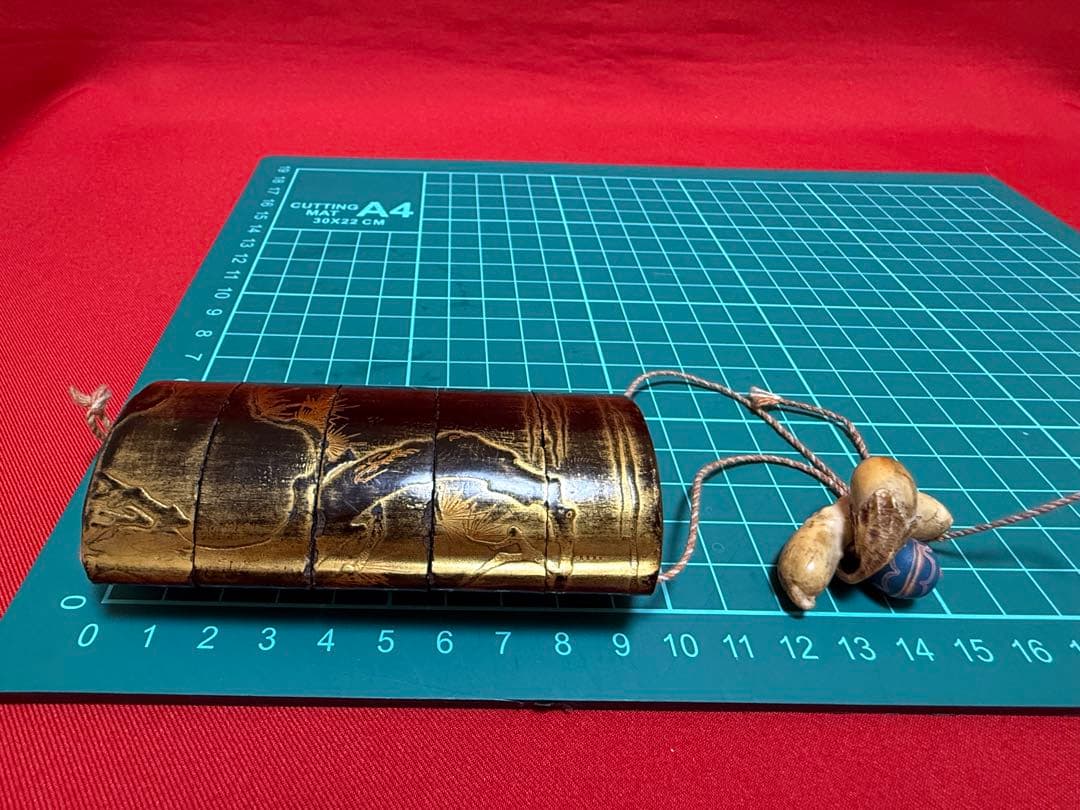 印籠 ★☆ 根付 緒締 堤物 提げ物 骨董 古美術 時代 老松図 金蒔絵