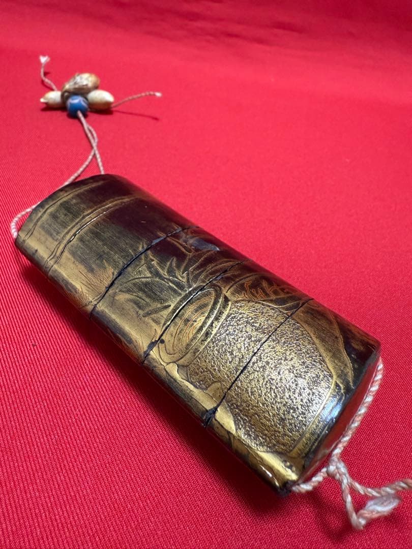 印籠 ★☆ 根付 緒締 堤物 提げ物 骨董 古美術 時代 老松図 金蒔絵