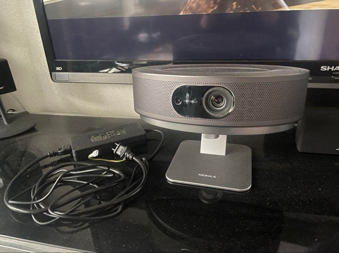 プロジェクター anker nebula cosmos