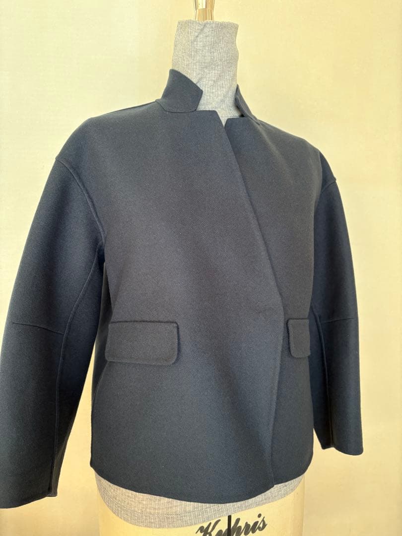 ダークグレーネイビーノーカラー コート