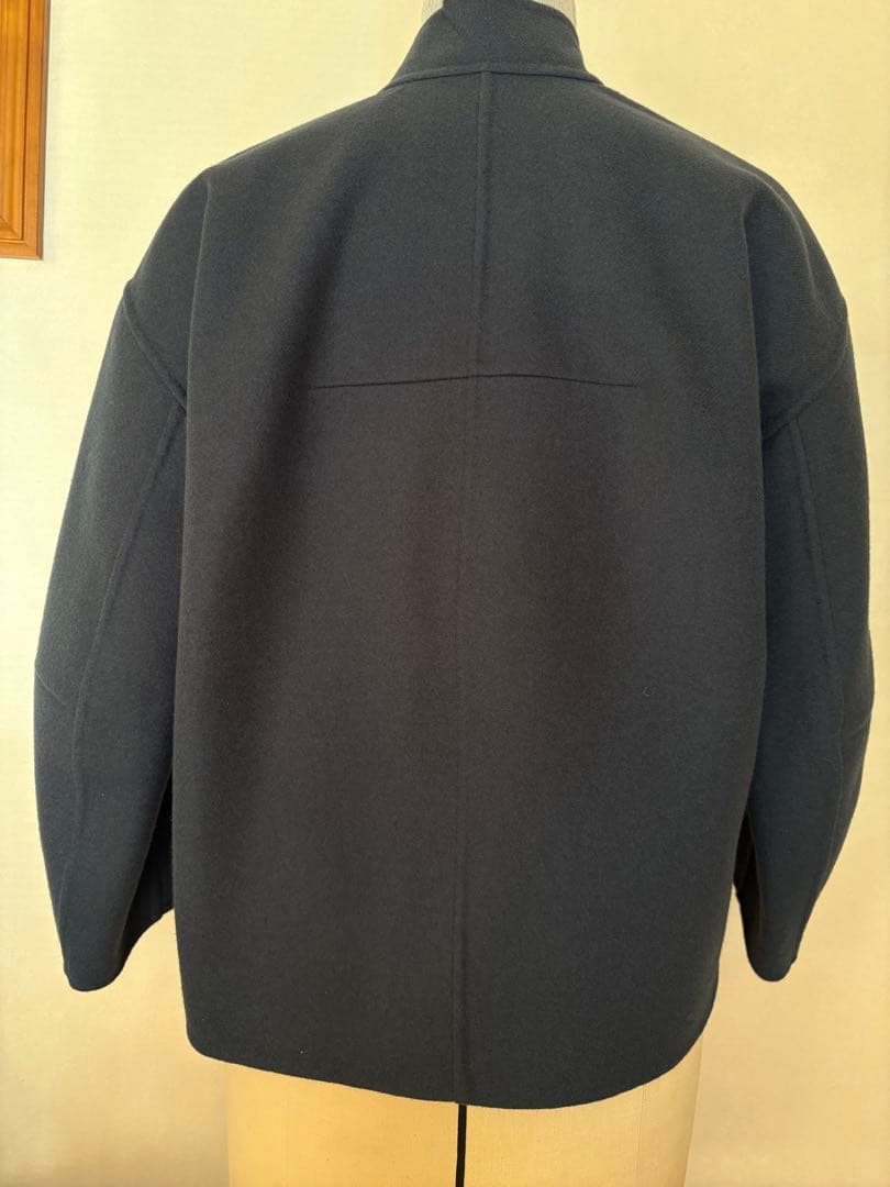 ダークグレーネイビーノーカラー コート