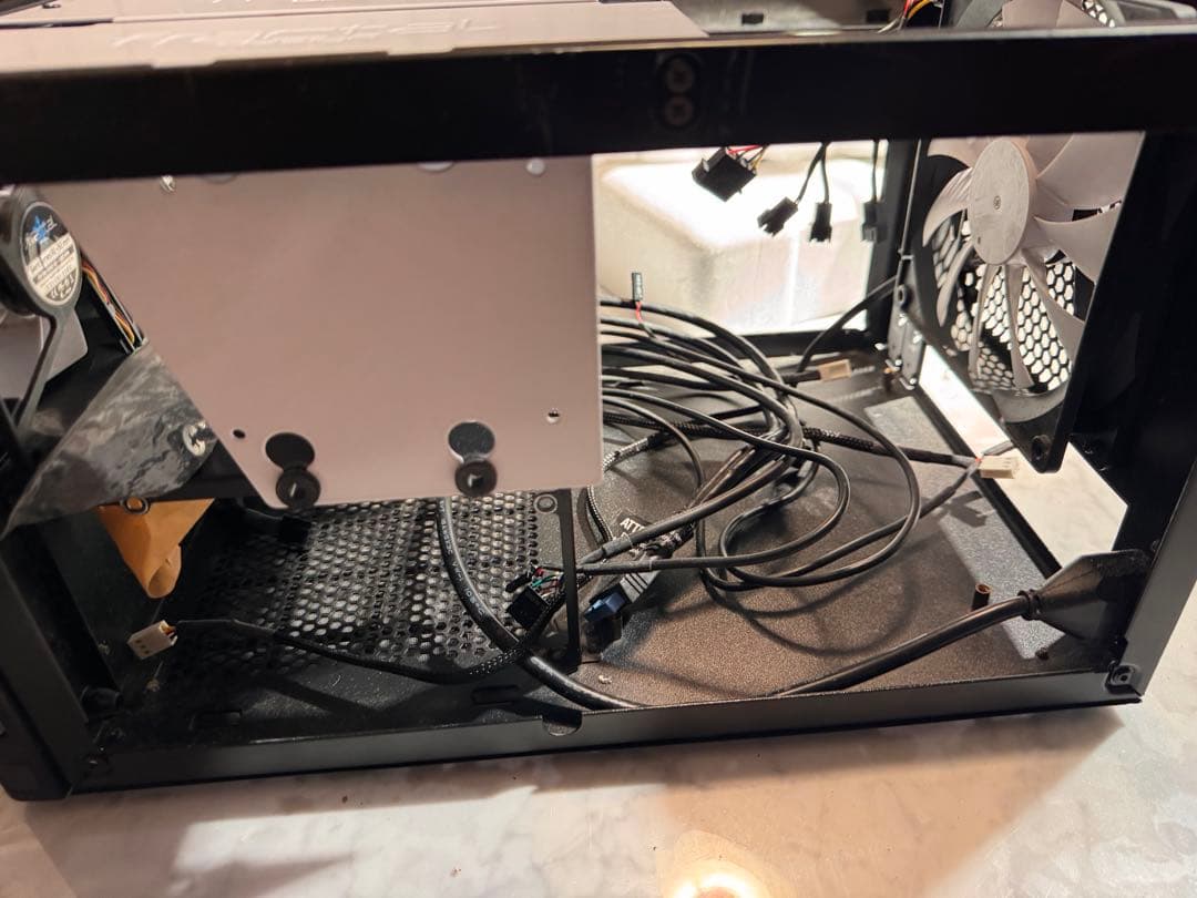 NODE304 PCケース fractal design