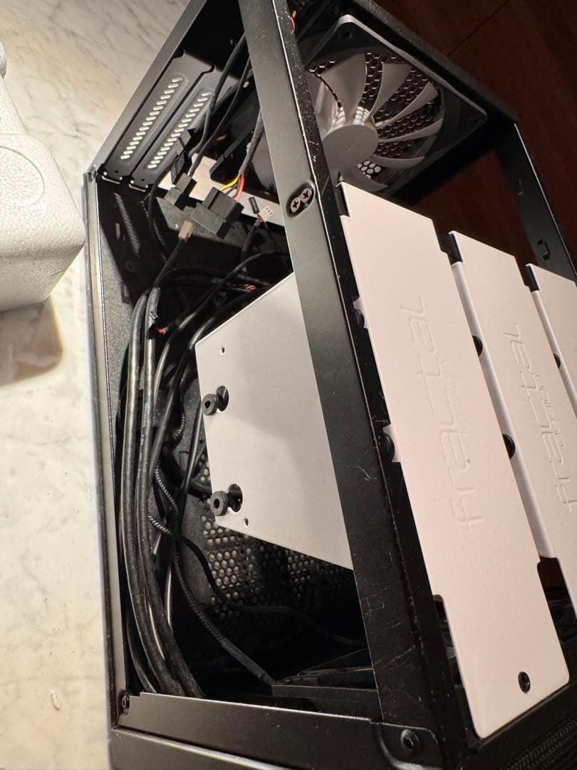 NODE304 PCケース fractal design