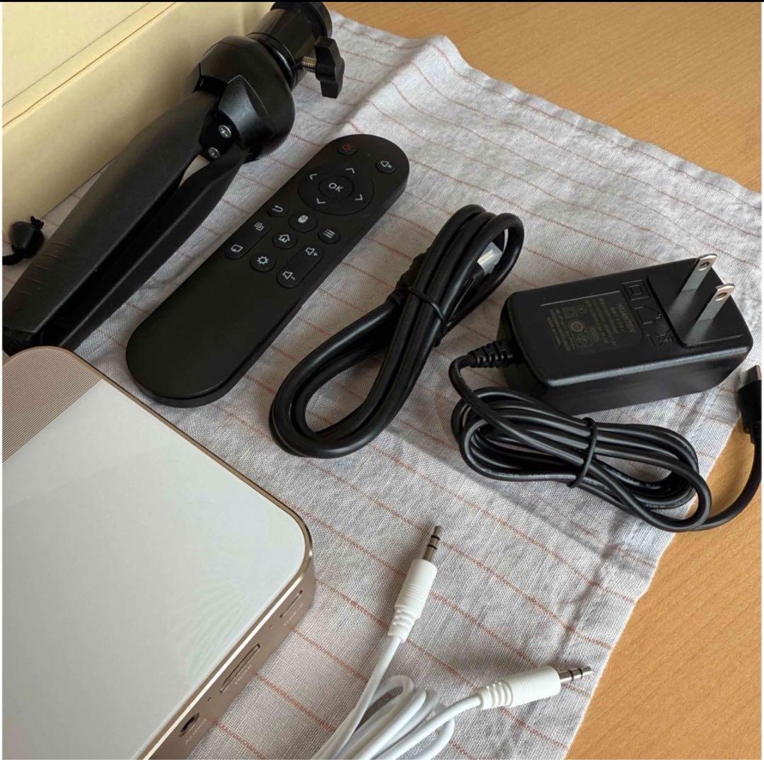 いっち　UENO-mono KABENI PRO プロジェクター