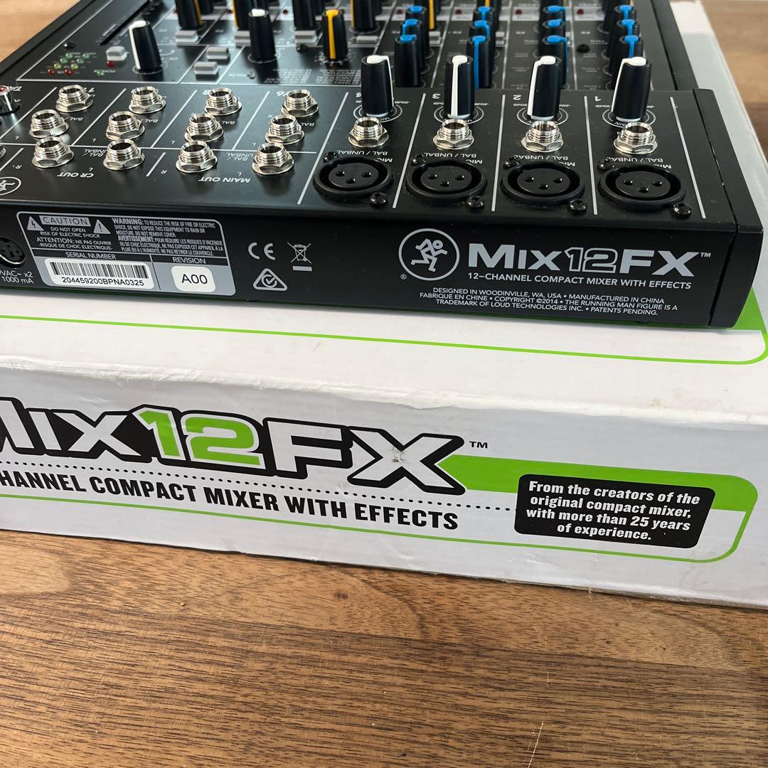 MACKIE超コンパクトエフェクト内蔵アナログミキサーMIX12FX