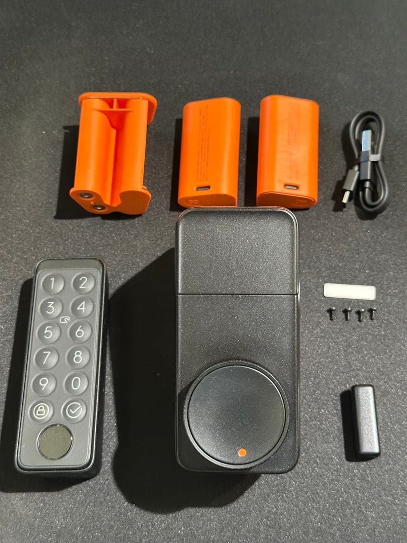 SwitchBot ロック pro 本体 ＆ 指紋認証パッド ＆ 専用充電池