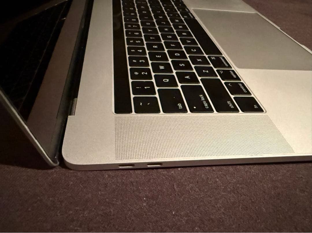 MacBook Pro 15 2017 Core i7 USキー