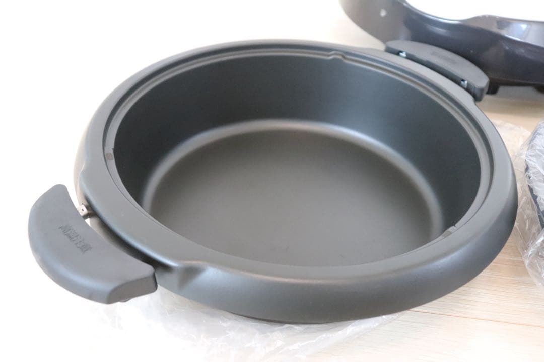 【送料無料】TIGER タイガー グリル鍋 CQG-B30N-T 2021年製