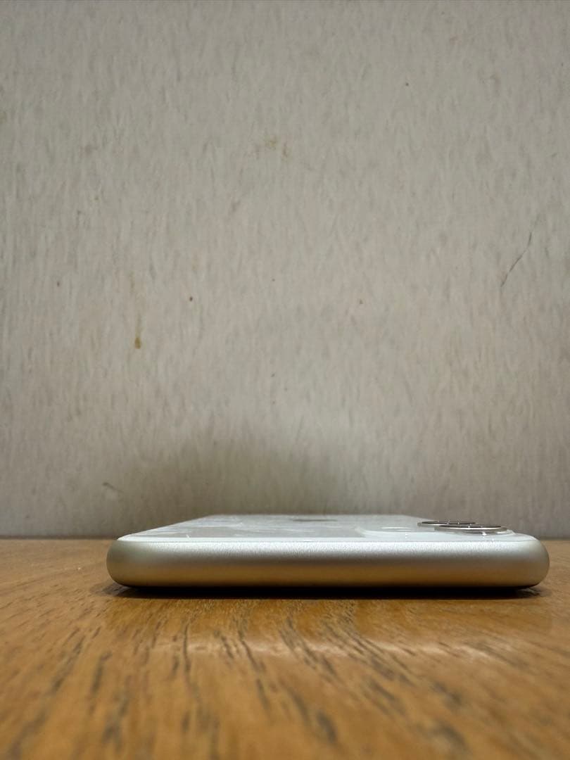 Apple iPhone 11 64GB ホワイト SIMロック解除済