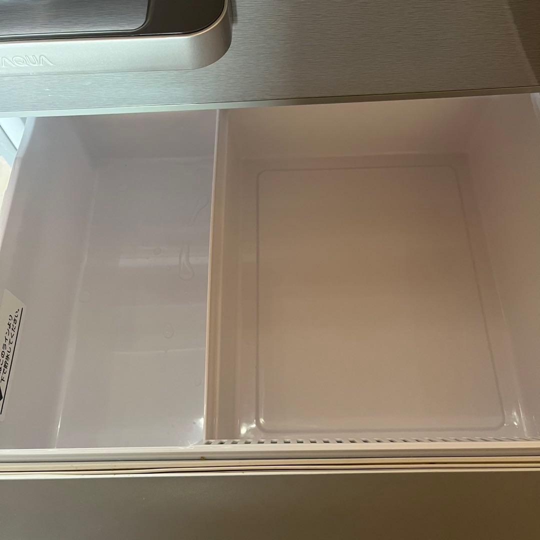 配送設置無料　大容量冷蔵庫　AQUA 355L シルバー 大容量 21年式