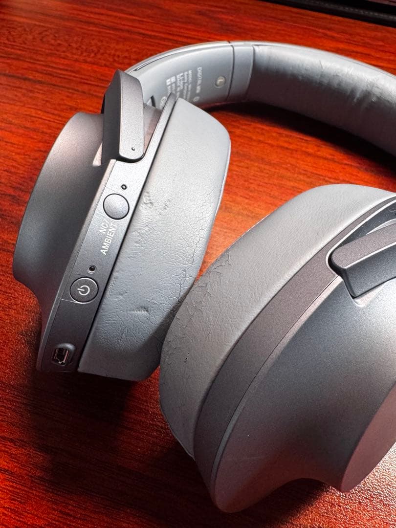 【美品】ソニー ワイヤレスノイズキャンセリングヘッドホン WH-H900N