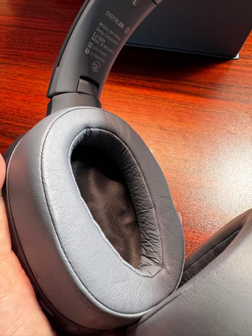 【美品】ソニー ワイヤレスノイズキャンセリングヘッドホン WH-H900N