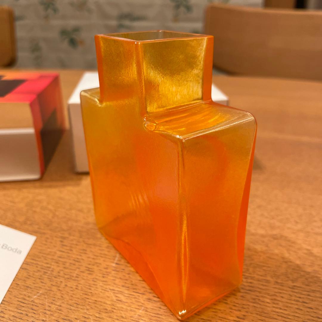 コスタボタ オレンジ 花瓶 元箱