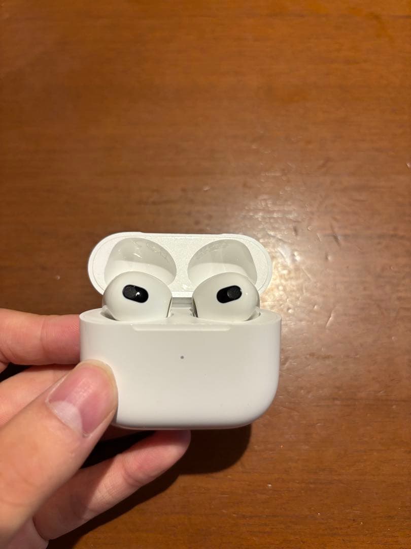 AirPods 3本体 ホワイト 充電ケース付き