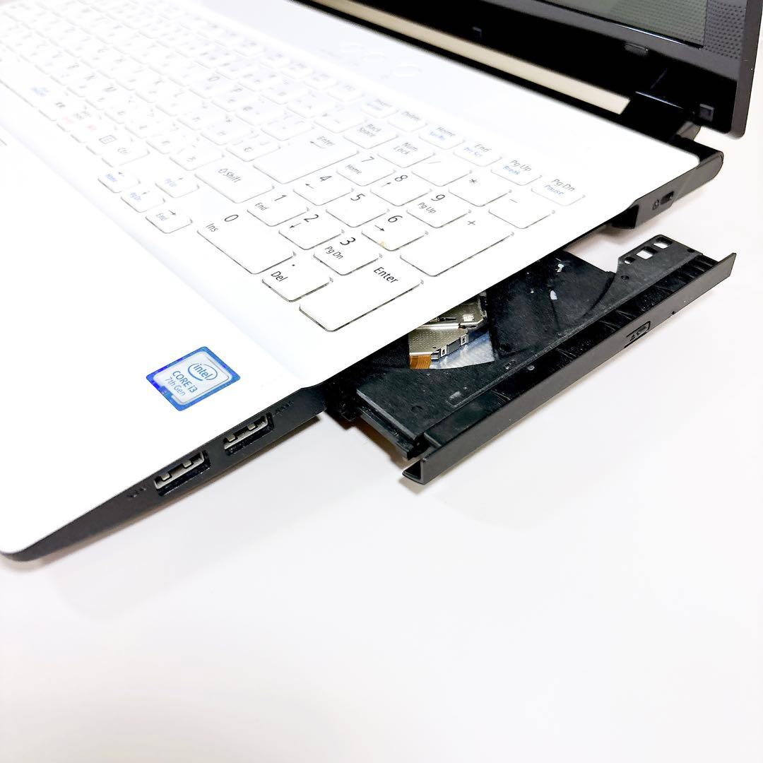 SSDで快適✨メモリ8GB カメラ 第7世代 ホワイト ノートパソコン NEC