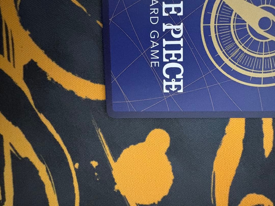 ワンピースカードゲーム　シャンクス　コミックパラレル　新たなる皇帝　コミパラ