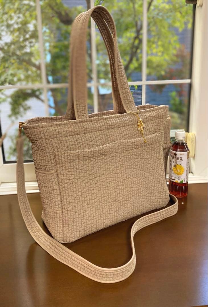 Ａ．ヌビバッグ　モカ　ポケットいっぱいマザーズバッグ　　ショルダーベルト付