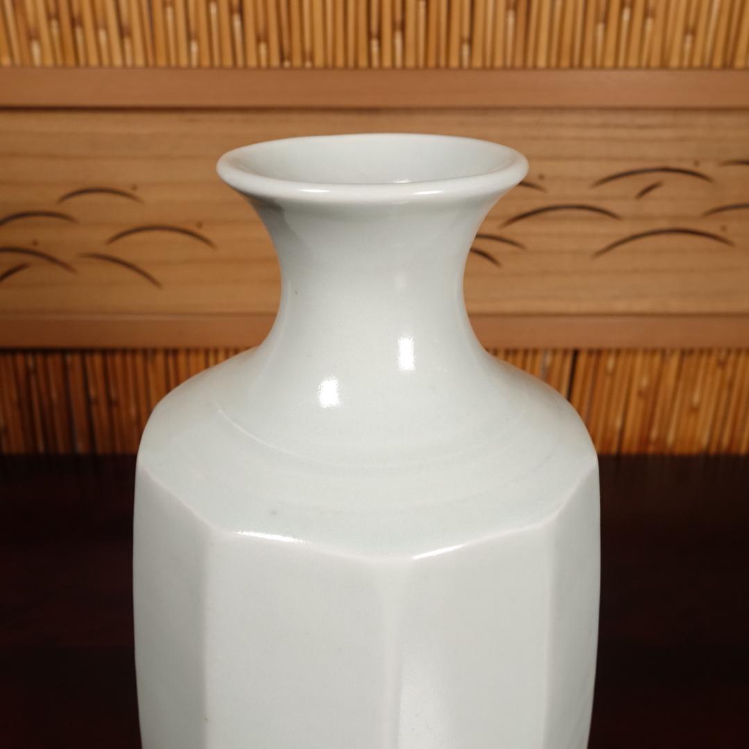 民藝派巨匠 益子焼 名工 瀧田項一 秀逸作 白磁面取瓶子 高29.2cm 共箱