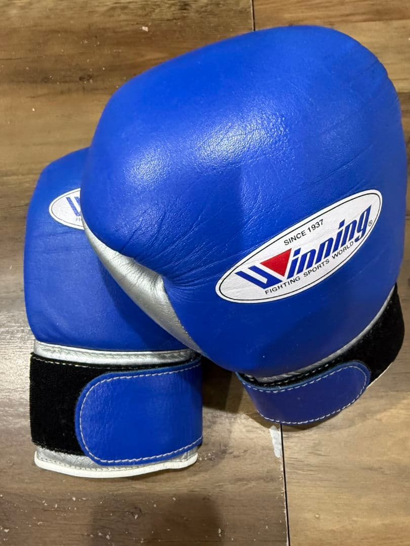 Winning ボクシンググローブ 青×シルバー　8オンス