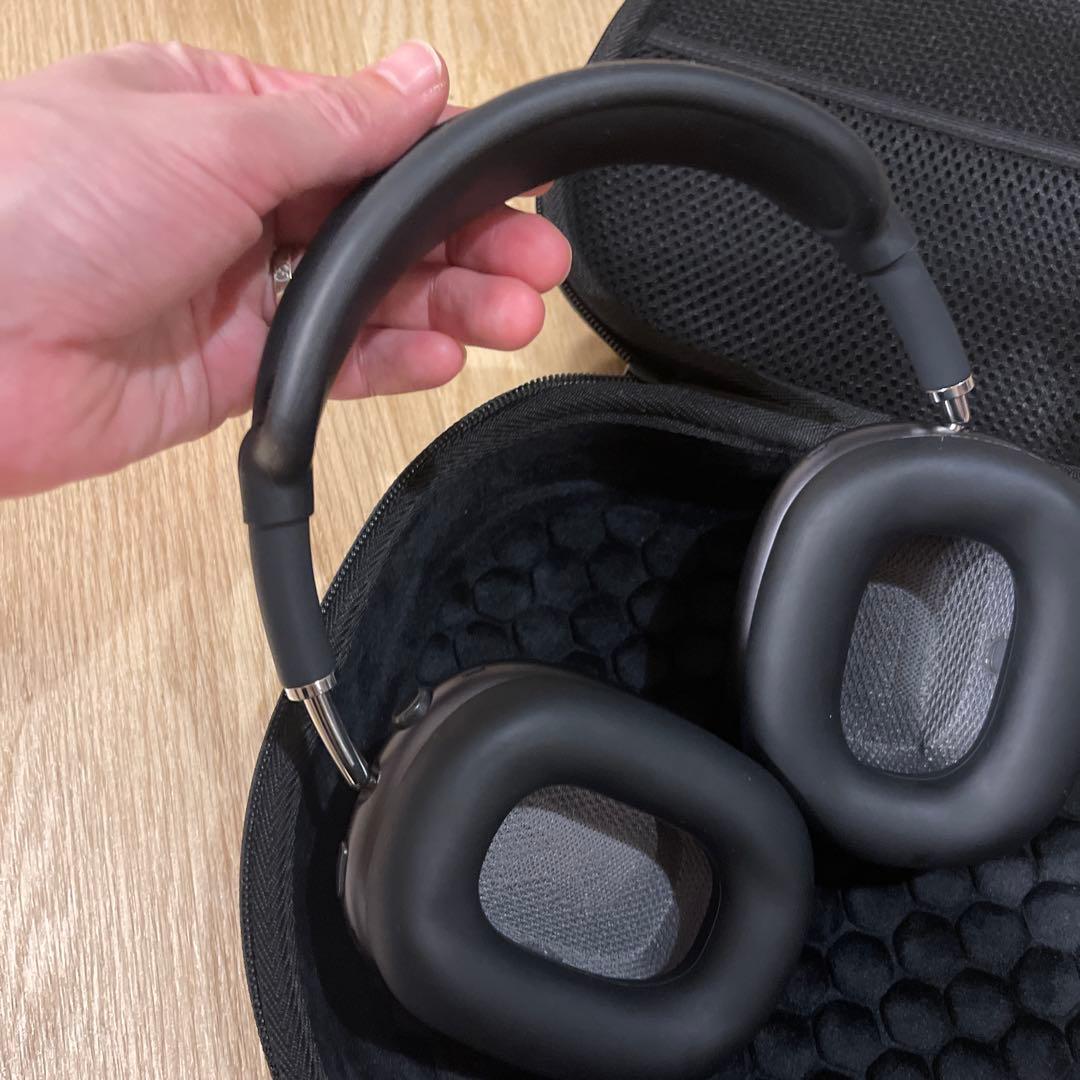 AirPodsMAX 第一世代　ブラック　ワイヤレスヘッドフォン 本体　カバー付