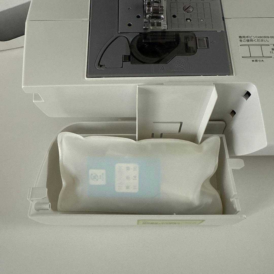 ブラザー　コンパクトコンピューターミシン　電動ミシン　HS101