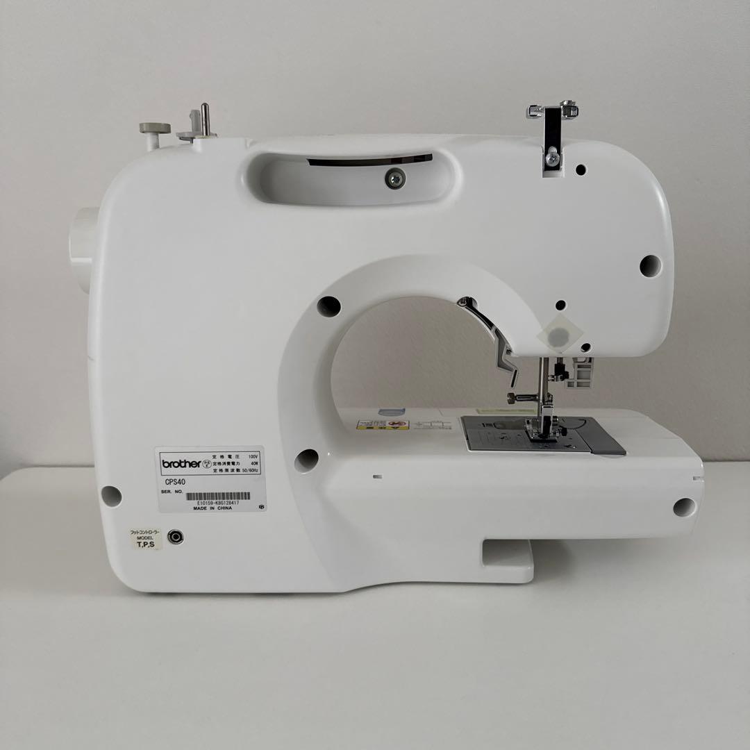 ブラザー　コンパクトコンピューターミシン　電動ミシン　HS101