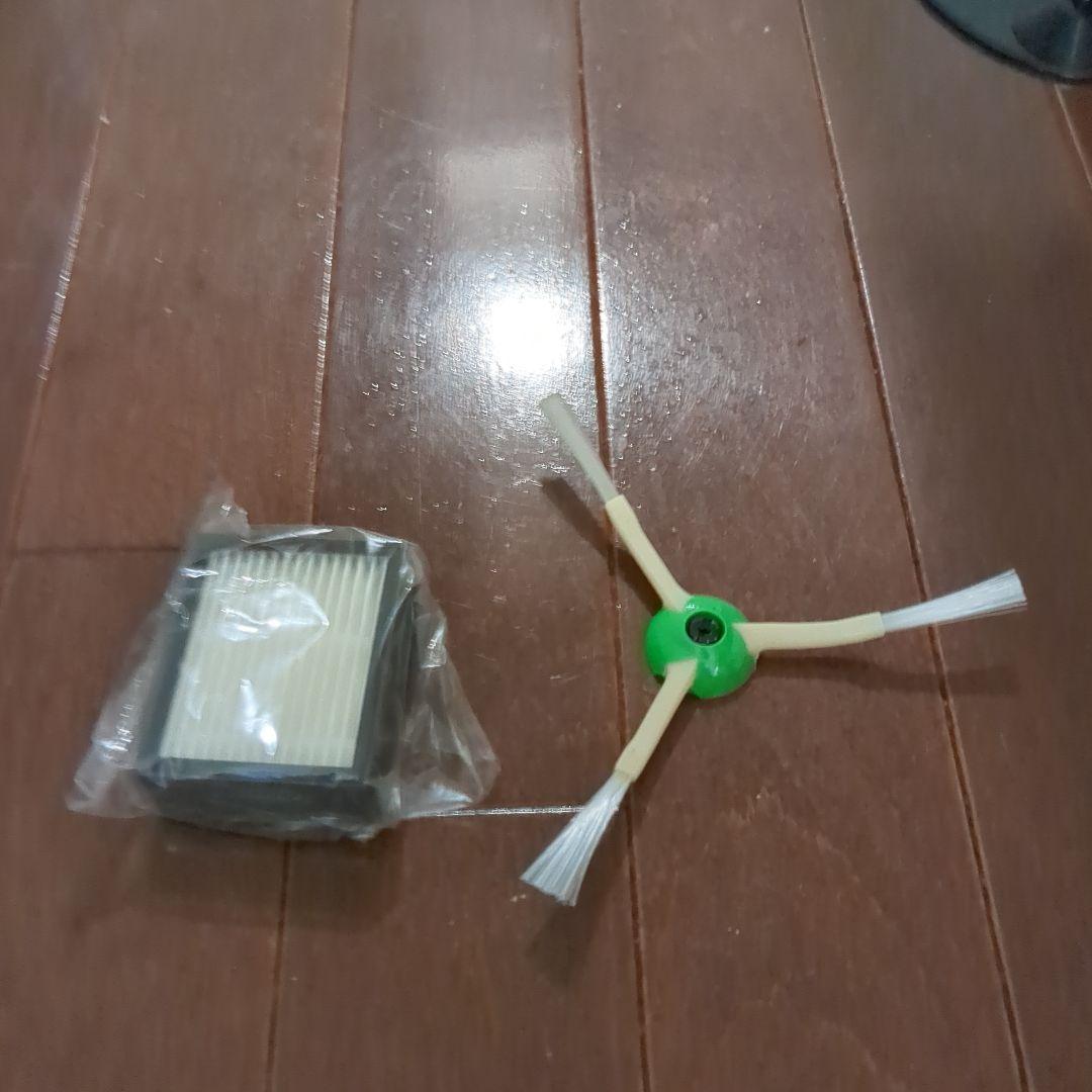 iRobot Roomba i7 本体と付属品