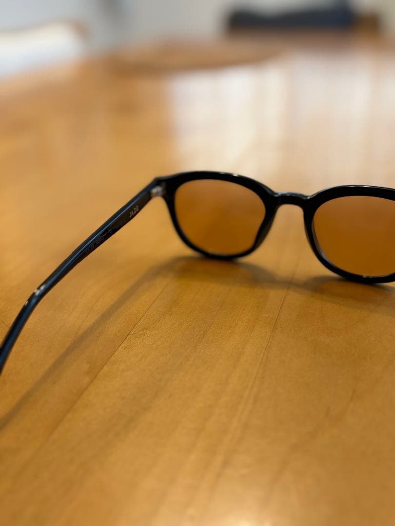 GENTLEMONSTER JADE ケース付き