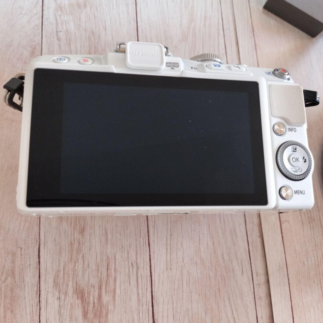 OLYMPUS PEN Lite E-PL6 ホワイト 本体・付属品あり