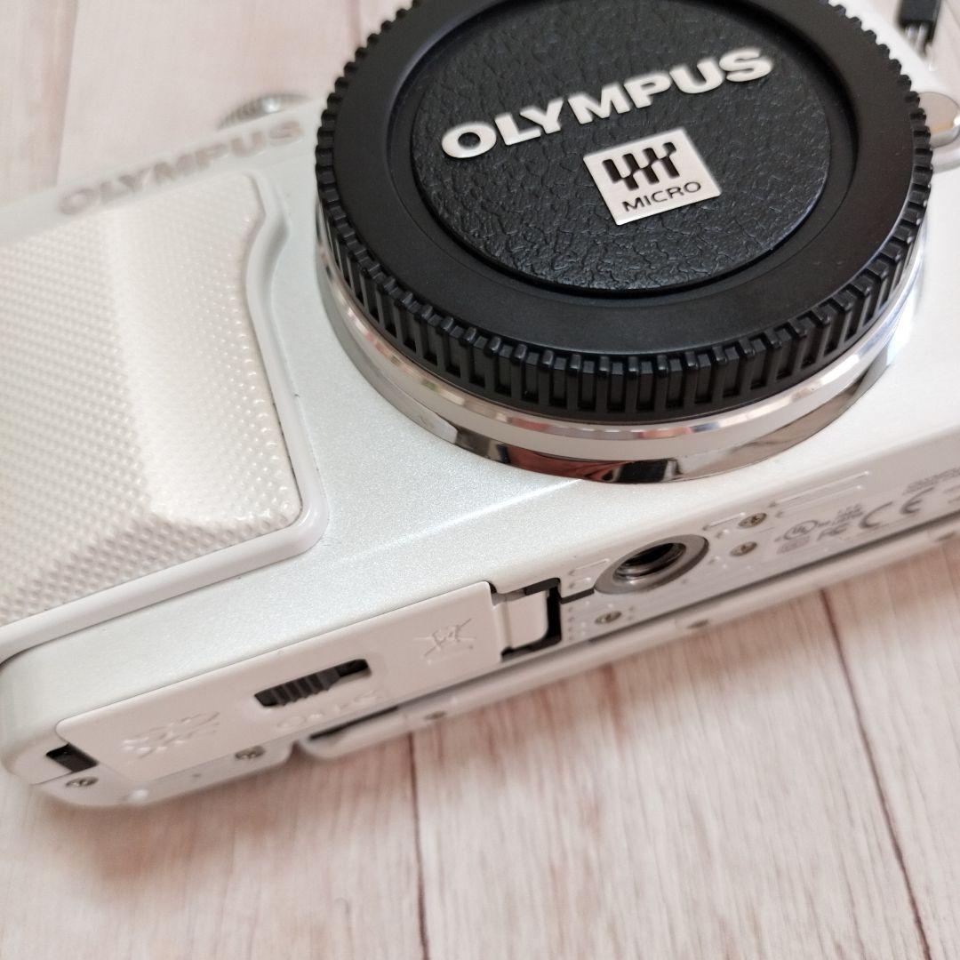 OLYMPUS PEN Lite E-PL6 ホワイト 本体・付属品あり