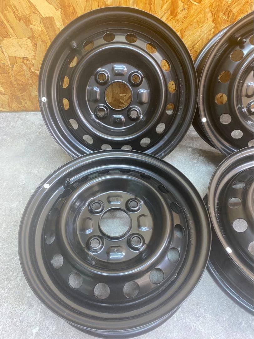 ダイハツ　アトレー　鉄ホイール　12インチ　新車外し　　S700V系