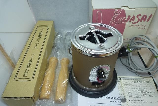 完全未使用 　タキイ和裁電化鏝　ランプ付　和裁こて　和裁コテ　最新　鏝２本付