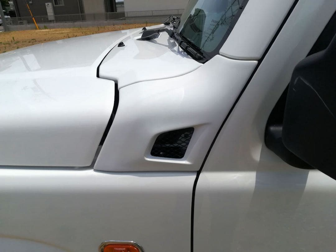 t*u様 ジムニーＪＢ６４　カウリングサイドパネル！ ホワイト26U