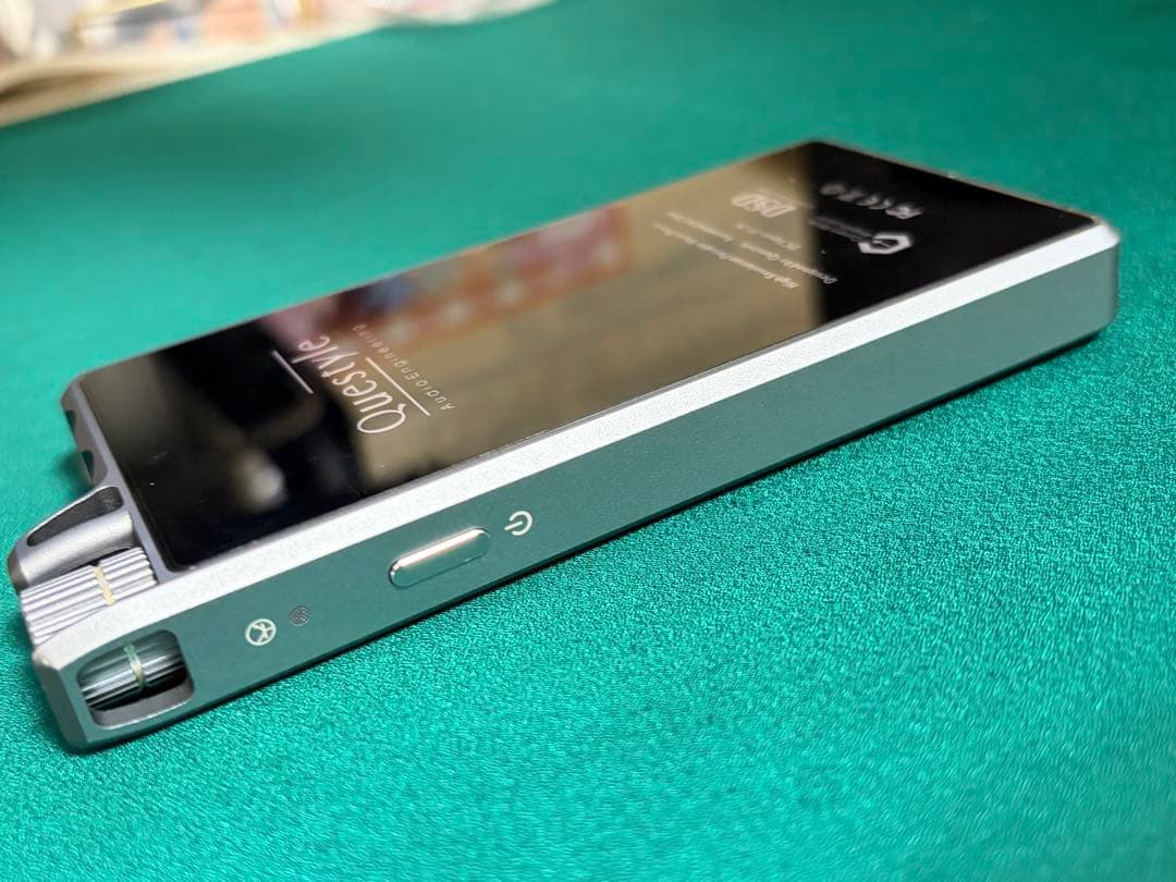 Questyle QP2R ケース付き