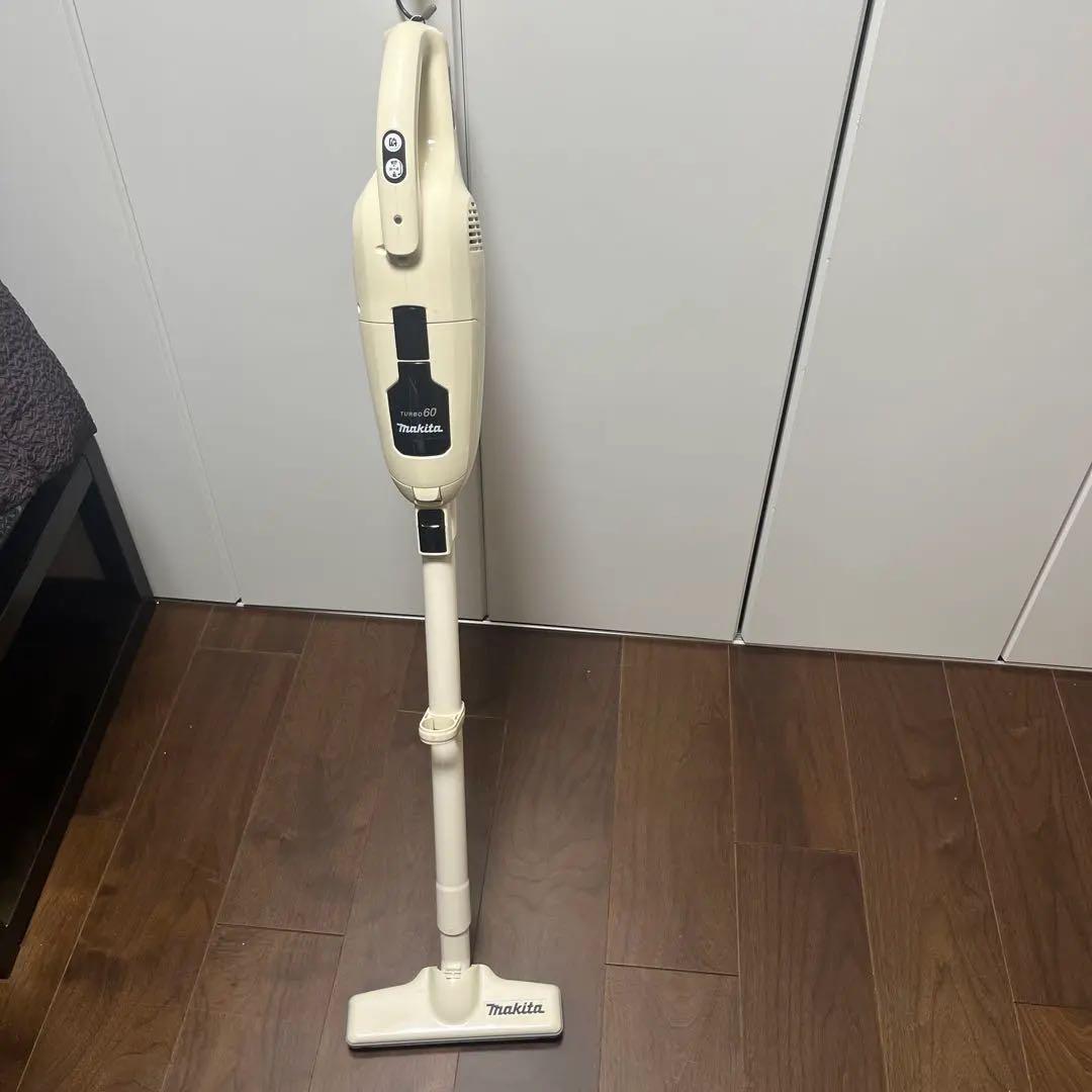 掃除機・クリーナー Makita TURBO 60