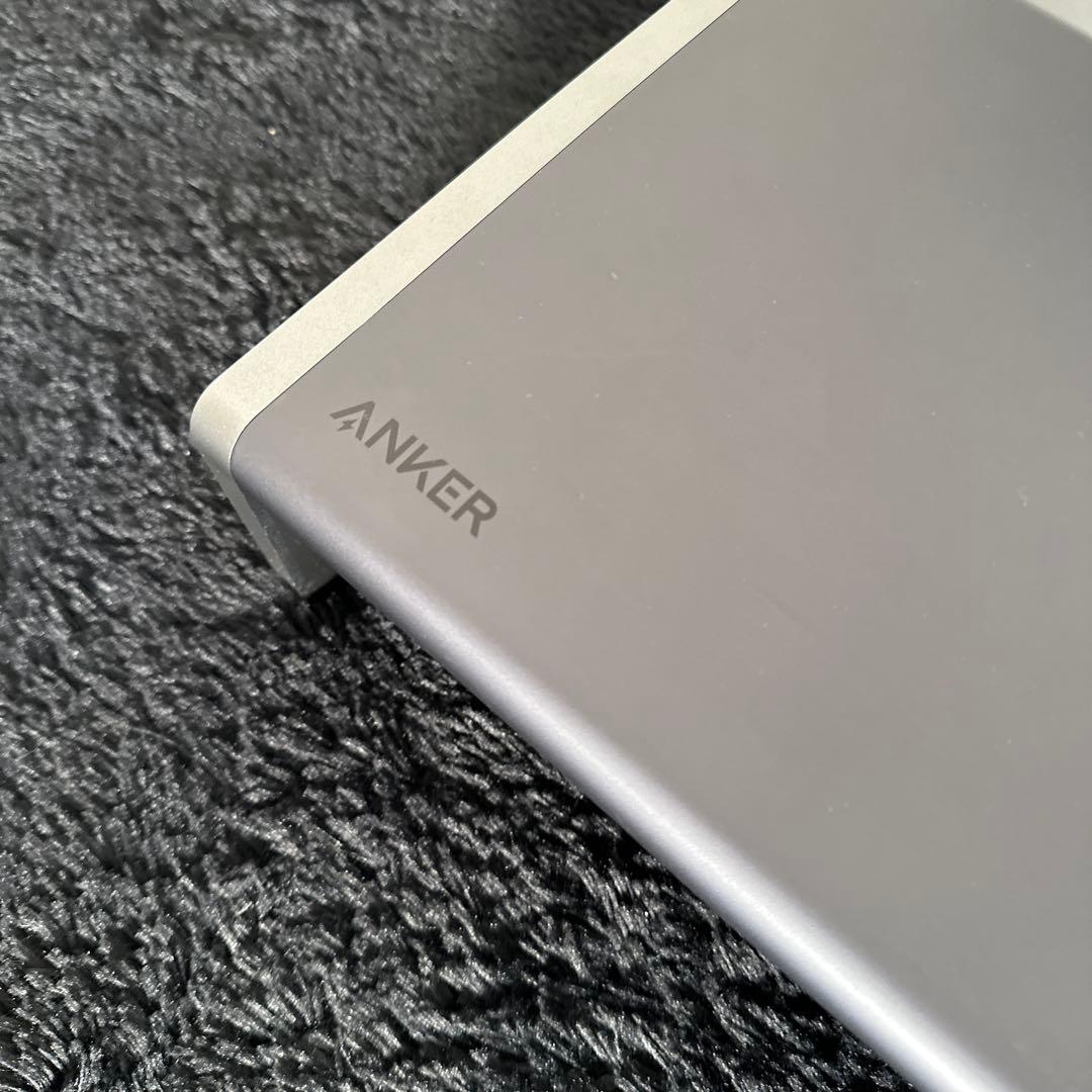 Anker 675 USB-C ドッキングステーション 付属品多数