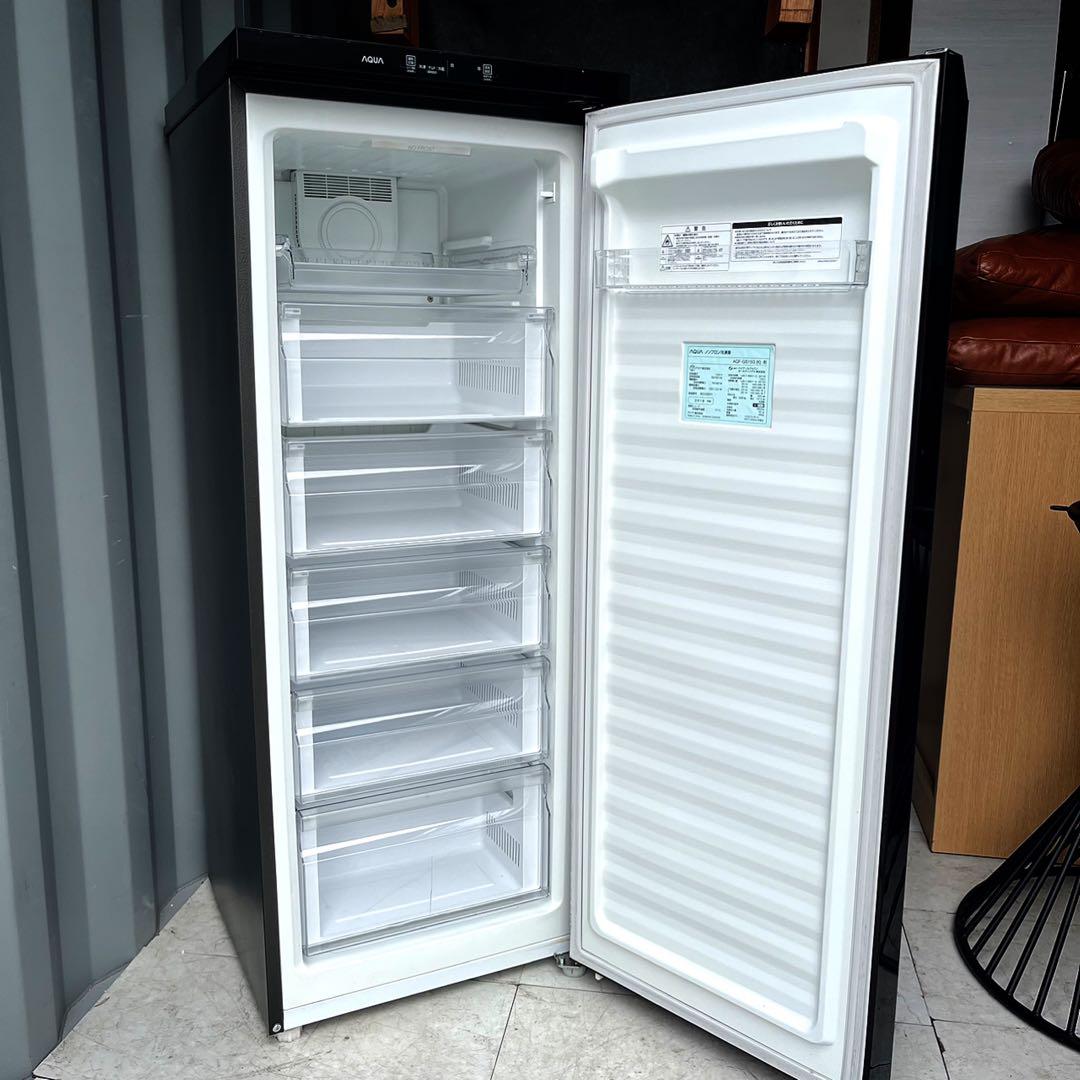 取付無料！AQUAスタイリッシュクリスタルブラック切替式冷蔵・冷凍庫✨