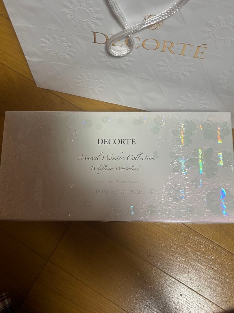 マルセル ワンダース コレクション コスメデコルテ　フェイスパウダー ⅩⅣ